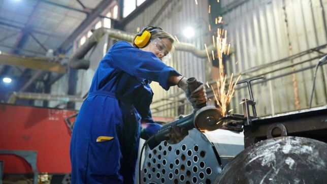 Caída del empleo en el primer año de Javier Milei