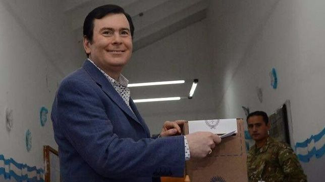 zamora va por la reeleccion y un poker de mandatos en santiago del estero