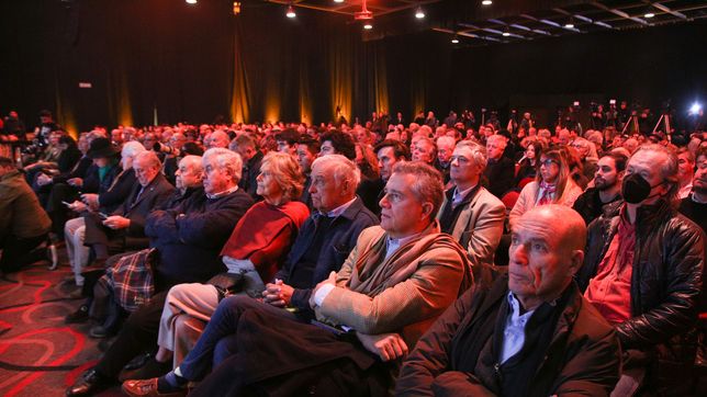 la fria bienvenida a massa, el aplausometro de bullrich y el dardo del campo a larreta