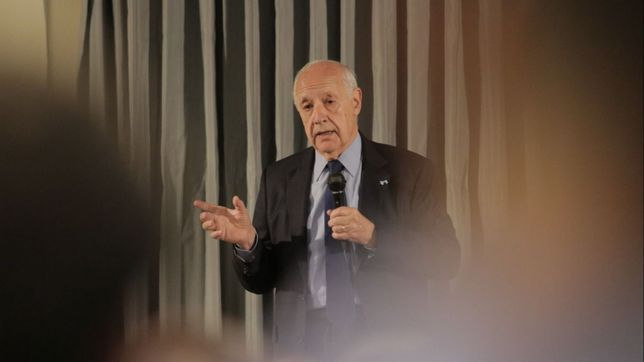 efecto ff: lavagna por fin oficializo su candidatura