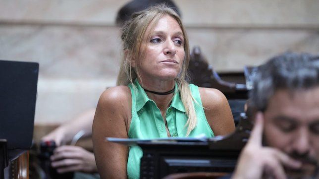 La diputada Carignano y el efecto Che Milei en la tropa de CFK: una de dopados, locas y gatos
