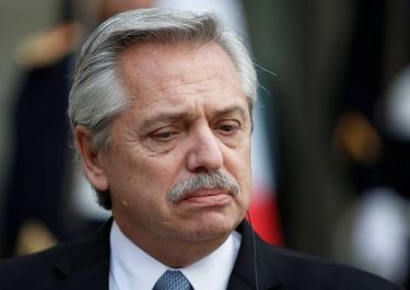 El Gobierno y una ráfaga de tiros en los pies