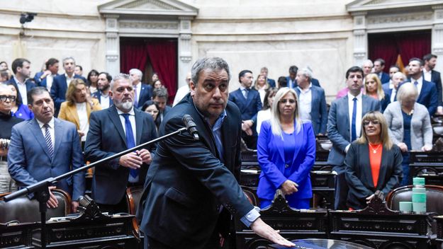 Facundo Prades, diputado por Santa Cruz. 