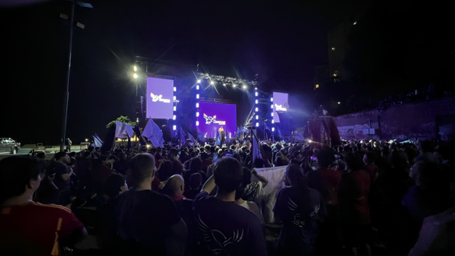 Javier Milei ya está en Rosario para el cierre de campaña nacional de La Libertad Avanza.&nbsp;(Foto: Jeremías Caraballo)