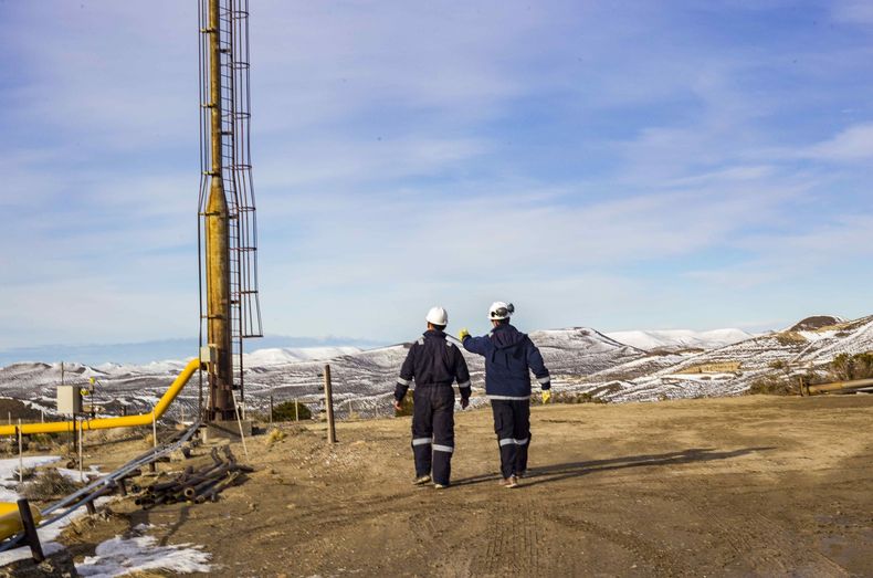 La industria hidrocarburífera de Chubut se reacomoda tras la salida de YPF y Tecpetrol.