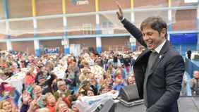 el sprint final de kicillof: maraton todoterreno con arenga por la participacion