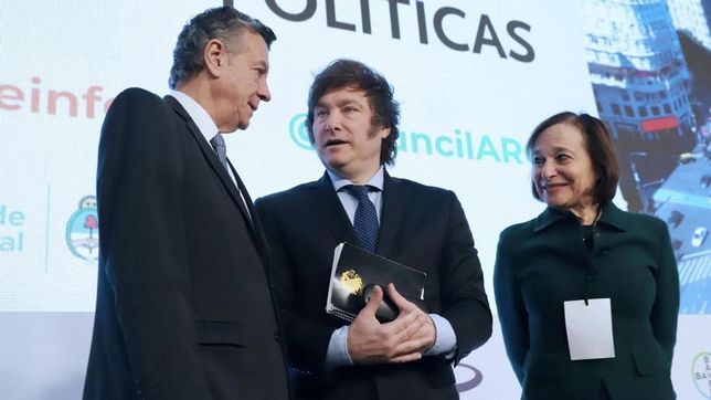 El presidente Javier Milei con el titular de la Cámara Argentina de Comercio y Servicios