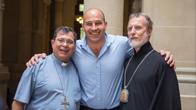 ahora la iglesia apunta a los intendentes: criticas a la gestion de martiniano