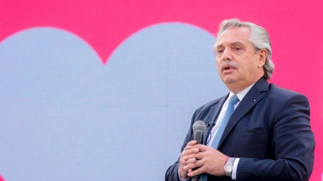 fernandez acentua la polarizacion con macri en el tramo final de la campana