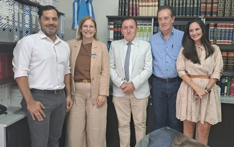 El ministro de Trabajo Roald 