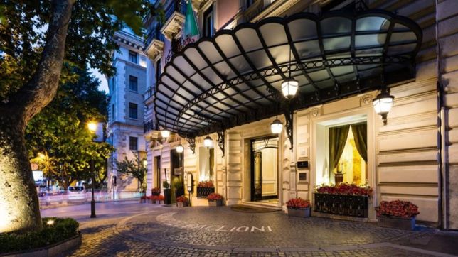 bitacora, dia 1: mi vecina kristalina, un hotel conocido y una ciudad militarizada