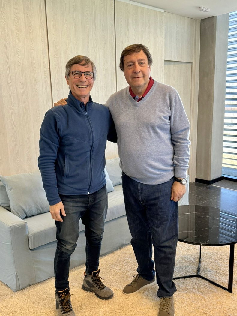 Alberto Weretilneck y su nuevo ministro Fabián Gatti.
