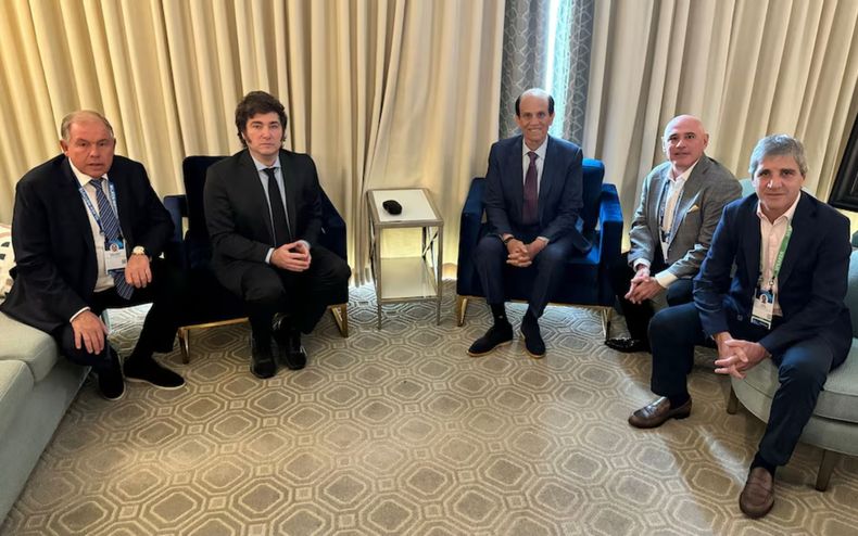 Rob Citrone, con Javier Milei, Toto Caputo, Gerardo Werthein y Michael Milken