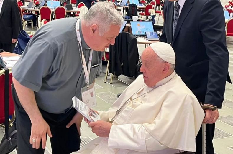 El nuevo jefe de la Iglesia que no calla ante las políticas de Javier Milei