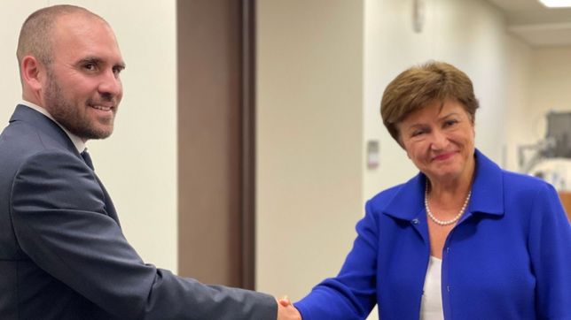 guzman, georgieva y la letra chica de un pacto de sobrevivientes