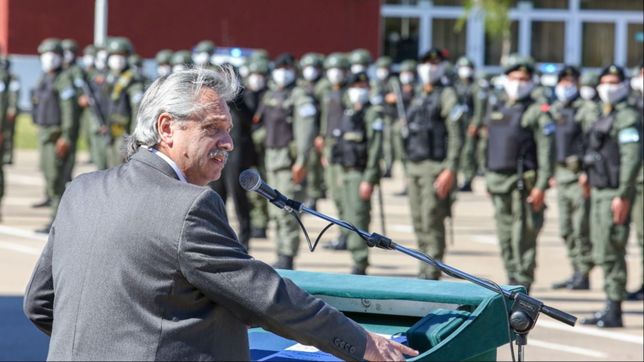 entre la deuda y la peste