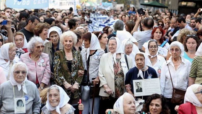 Abuelas de Plaza de Mayo criticaron a Javier Milei 