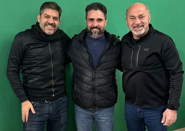 Tierra del Fuego: Rogelio Barón, entre el intendente Mario Secco y el jefe de Gabinete bonaerense, Carlos Bianco.
