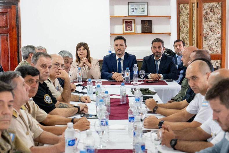 Patricia Bullrich y Luis Petri en la reunión del Comité de Crisis en Rosario Patricia Bullrich y Luis Petri en la reunión del Comité de Crisis en Rosario