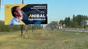 Aníbal Tortoriello quiere una exitosa segunda campaña provincial y mira al peronismo de General Roca y Río Negro.