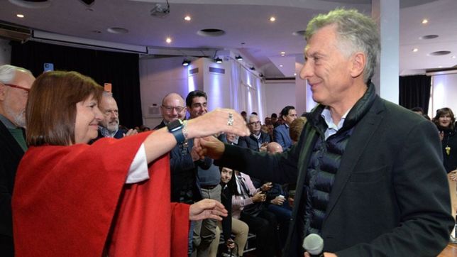 en la #bullrichmania, macri recordo que es el dueno de la lapicera