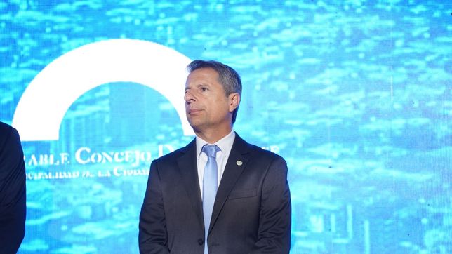 Damián Bernarte agradeció a sus antecesores en el cargo, Martín Llaryora e Ignacio García Aresca.