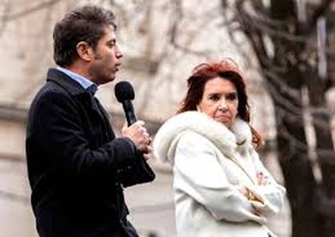 Axel Kicillof y Cristina Fernández de Kirchner, en un cumple.