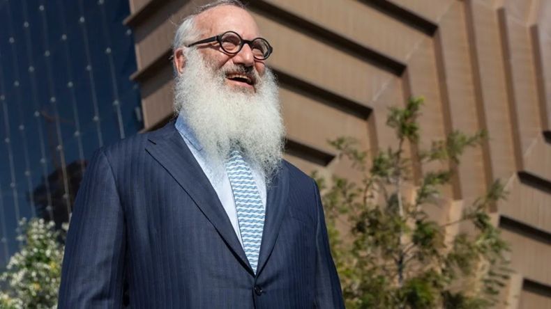 Eduardo Elsztain juega en la compulsa de la Iglesia para la concesión del Luna Park