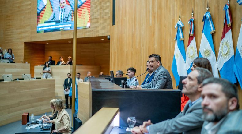La oposición estalló por las sesiones de trasnoche en la Legislatura de Córdoba.