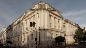 Al borde del default, Buenos Aires vuelve a estirar el plazo a los bonistas