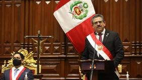 Asumió el titular del Congreso tras la destitución exprés de Vizcarra