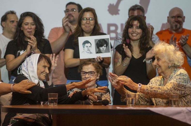 Un hallazgo contra el negacionismo: las Abuelas de Plaza de Mayo encontraron al nieto 138.