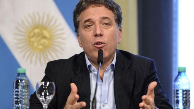 en medio de la disparada del dolar, dujovne dara una conferencia