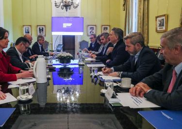 Arde el gabinete: rumorazo, guerra de nervios y peligro de fin de semana salvaje