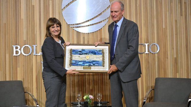 Patricia Bulrrich fue premiada por Manuel Tagle por sus logros en el Congreso y en la cartera de Seguridad