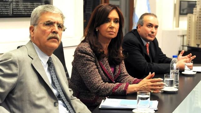 cristina recargada: epica k, macri, clarin y comodoro py