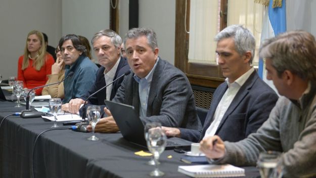 Mercosur-UE: Etchevehere se juega y promete “U$S100 mil millones extra”