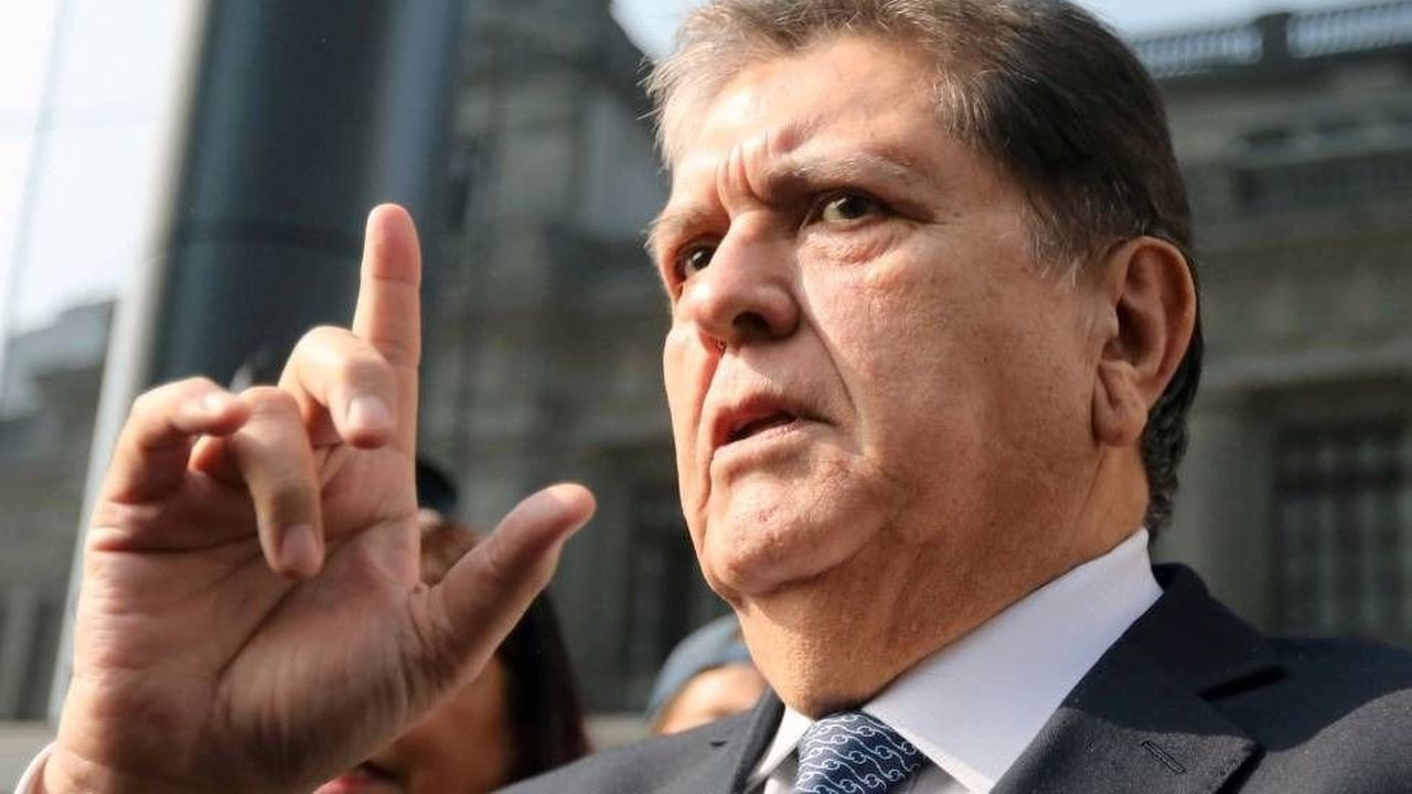 Acorralado por corrupción, se suicidó el ex presidente peruano Alan García