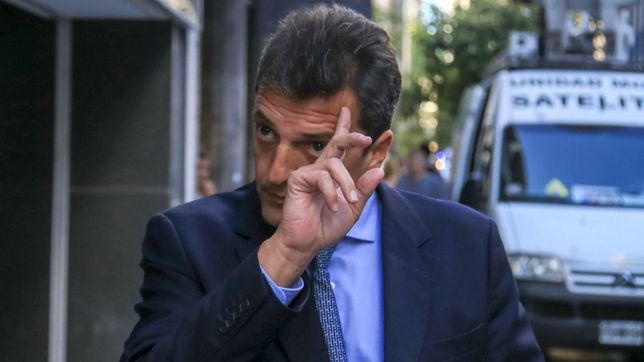 massa y alberto f. van por la foto, pero demoran la definicion sobre la interna