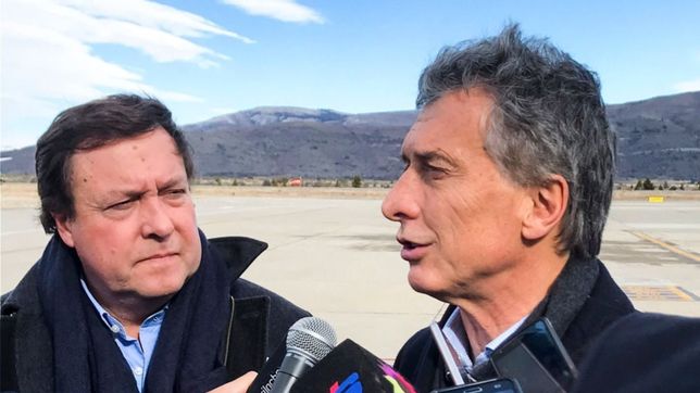macri analiza recortar contratos en el invap y la oposicion resiste