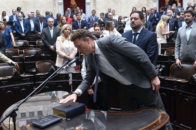 Ignacio García Aresca juró nuevamente como diputado nacional. Hombre de confianza de Martín Llaryora.&nbsp;