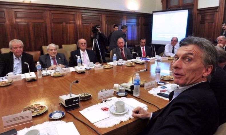UIA Macri CFK Caída Industria Producción Cabrera Febrero Enero