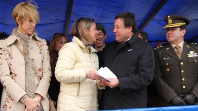 presionada por weretilneck y el pj, martini se respalda en una lista k para su reeleccion