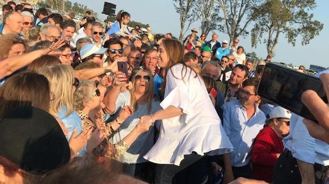 vidal, en el #sisepuede de macri: ?de aca no me mueve nadie?