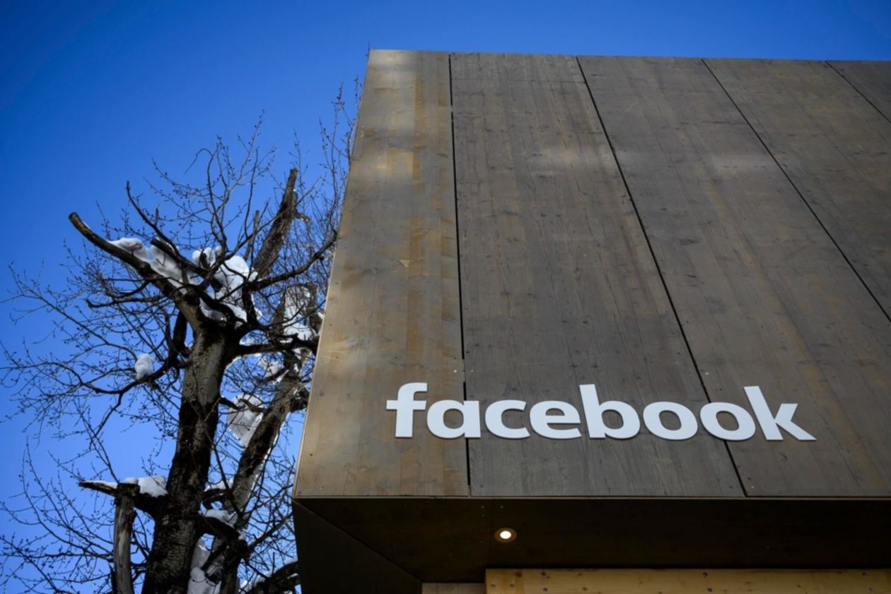 Facebook Facebook