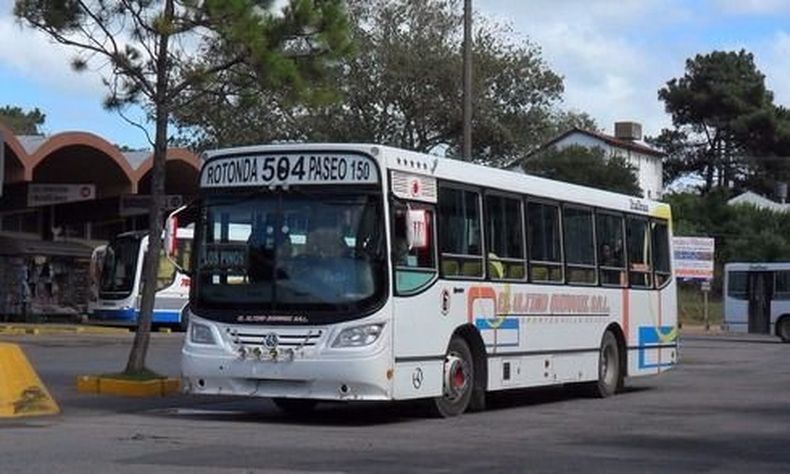 La Unión Tranviarios Automotor confirmó un paro de colectivos en el AMBA. La Unión Tranviarios Automotor confirmó un paro de colectivos en el AMBA.