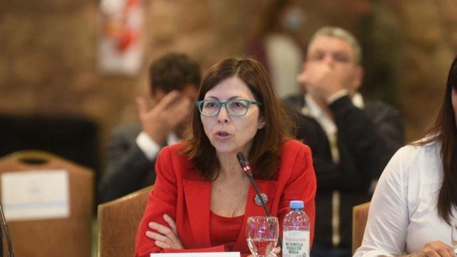 fernandez hablo con cfk: batakis sera la sucesora de guzman