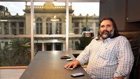 Baradel advierte a Kicillof: “Tendrá que atender el salario docente”