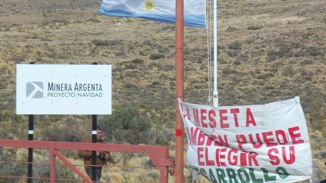 multiple ofensiva de macri para extraer plata de la cuna antiminera