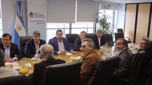 pablo moyano dice que triunvirato no tiene ?huevos? y amenaza con romper la cgt unificada